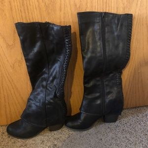 Black Boots